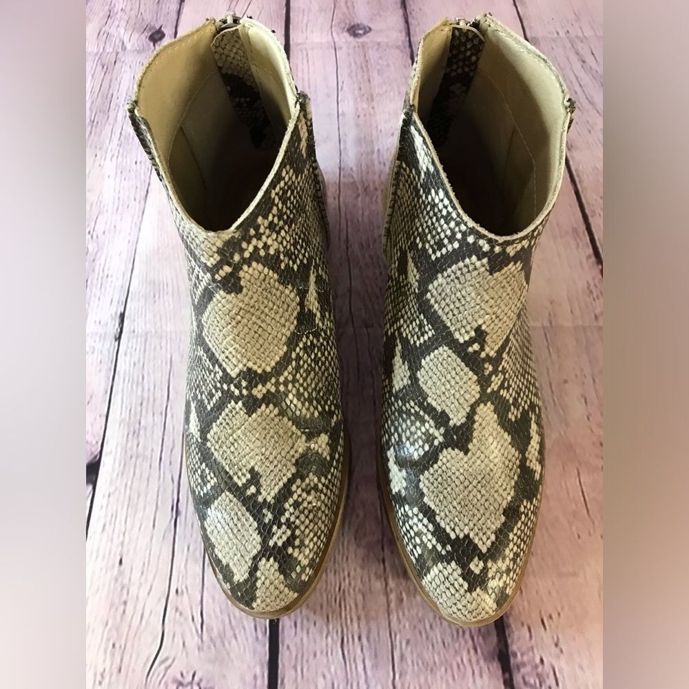 Dolce Vita Tavin Gray Cream Classic Western Style Snakeskin Boots Size 7.5